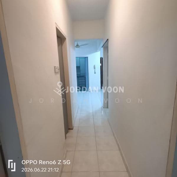 Kondominium untuk Dijual di Tiara View - Jordan Voon - Corridor - PropertyGuru.com.my