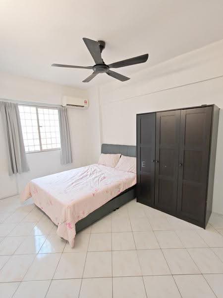 Pangsapuri untuk Disewa di Pangsapuri Vista Serdang - Evanslee . - Bedroom - PropertyGuru.com.my
