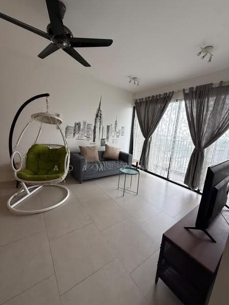 Kediaman Servis untuk Disewa di Geo Bukit Rimau - Adam Chia - Living Room - PropertyGuru.com.my
