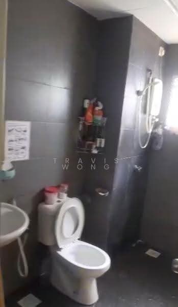 Kediaman Servis untuk Disewa di Maxim Citylights - Travis Wong - Bathroom - PropertyGuru.com.my