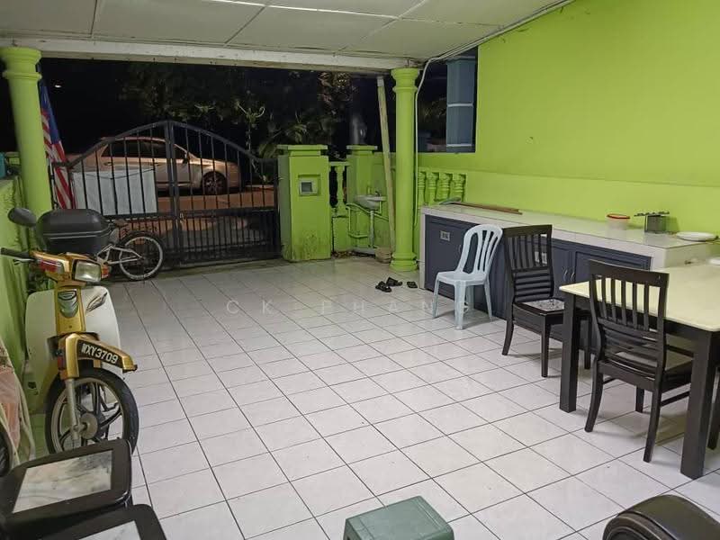 2-storey Terraced House for Sale in Kajang (Selangor) - CK Phang - Exterior - PropertyGuru.com.my
