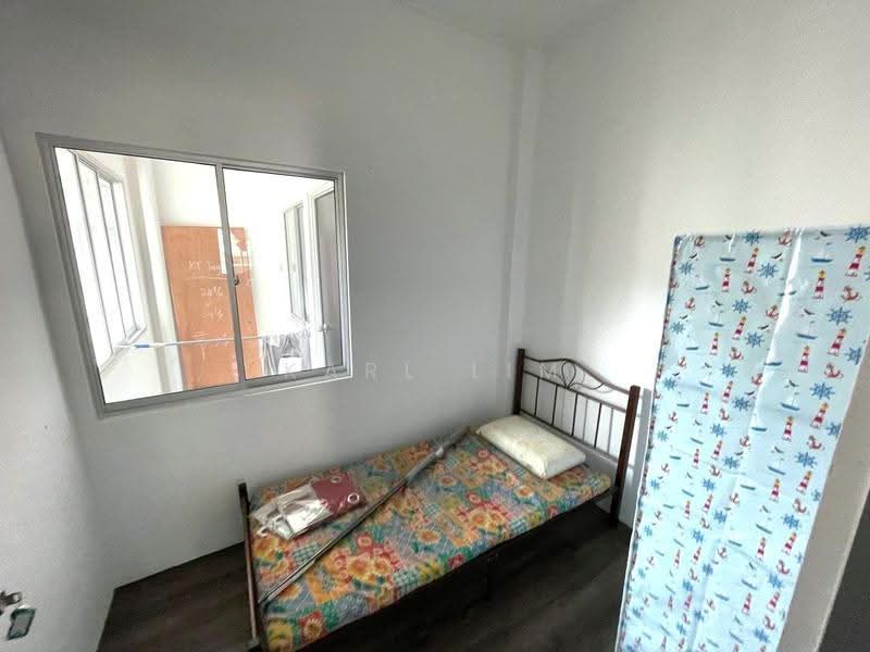 Pangsapuri untuk Dijual di Ria 2 Apartment - Karl Lim - Bedroom - PropertyGuru.com.my
