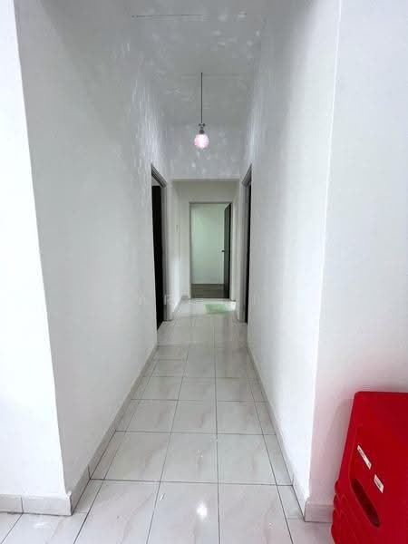 Pangsapuri untuk Dijual di Ria 2 Apartment - Karl Lim - Corridor - PropertyGuru.com.my