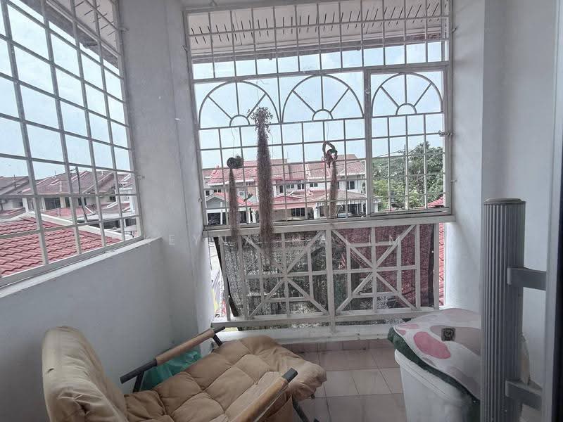 2-storey Terraced House for Sale in Bandar Baru Bangi (Selangor) - Keyna Halim - Balcony - PropertyGuru.com.my