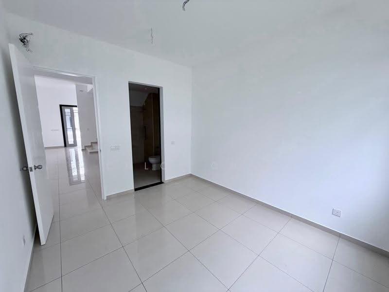 2-storey Terraced House for Sale in Taman Ekoflora (Johor Bahru) - Chloe Chin - Interior - PropertyGuru.com.my