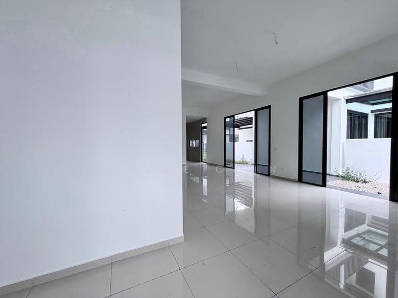 2-storey Terraced House for Sale in Taman Ekoflora (Johor Bahru) - Chloe Chin - Living Room - PropertyGuru.com.my