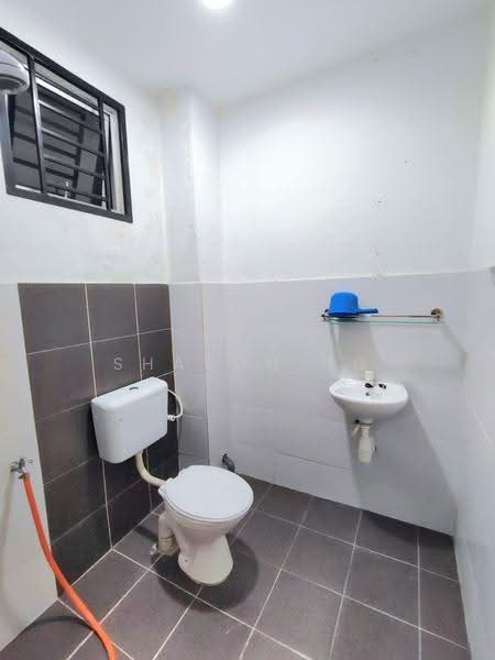 Rumah Teres 2-Tingkat untuk Dijual di Taman Nusantara (Iskandar Puteri (Nusajaya)) - Sharon Ng - Bathroom - PropertyGuru.com.my