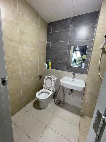 Kediaman Servis untuk Disewa di Setia City Residences - Lucas Toh - Bathroom - PropertyGuru.com.my