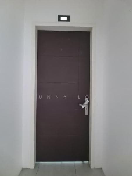 Kediaman Servis untuk Dijual di Meritus Residensi - Sunny Lok - Entrance - PropertyGuru.com.my