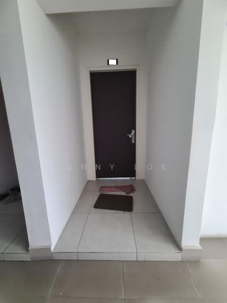 Kediaman Servis untuk Dijual di Meritus Residensi - Sunny Lok - Corridor - PropertyGuru.com.my