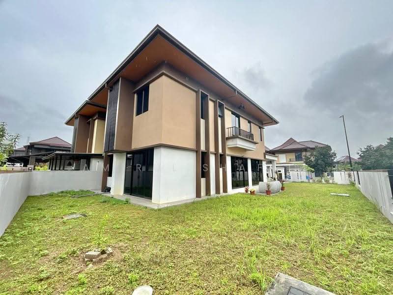 Semi-Detached House for Sale in Taman Tasik Semenyih (Semenyih) - Amirul Shafiq - Exterior - PropertyGuru.com.my