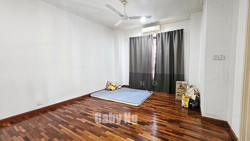 Rumah Teres 2-Tingkat untuk Dijual di Alam Damai (Cheras) - Gaby Ng - Bedroom - PropertyGuru.com.my