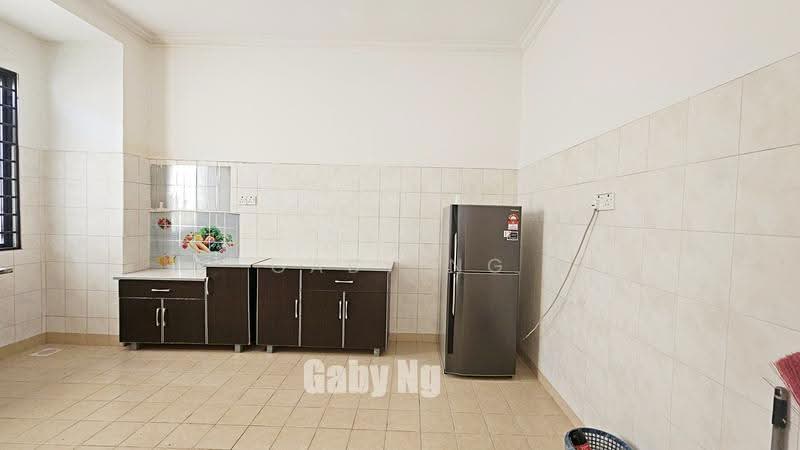 Rumah Teres 2-Tingkat untuk Dijual di Alam Damai (Cheras) - Gaby Ng - Kitchen - PropertyGuru.com.my