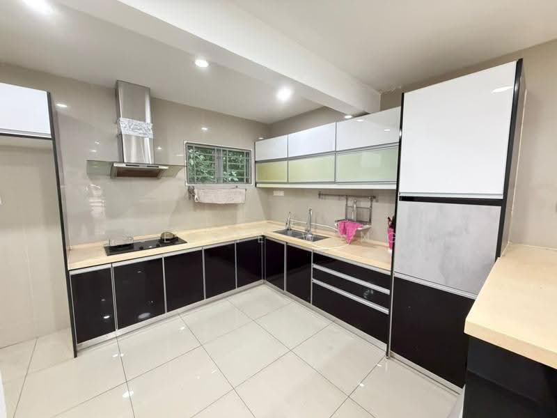 2-storey Terraced House for Sale in Kota Emerald (Rawang) - Jessie Wong - Kitchen - PropertyGuru.com.my