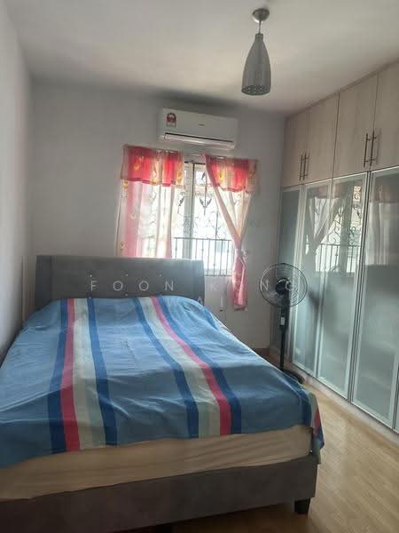 3-storey Terraced House for Sale in Taman Impian Indah (Bukit Jalil) - Foon Kong Wai - Bedroom - PropertyGuru.com.my