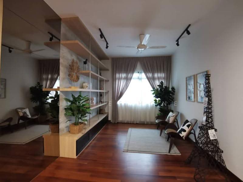 Semi-Detached House for Sale in Puchong (Selangor) - Lim Jee Hone - Living Room - PropertyGuru.com.my