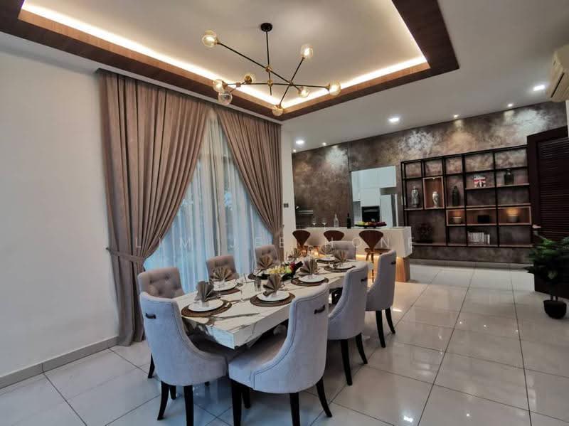 Semi-Detached House for Sale in Puchong (Selangor) - Lim Jee Hone - Dining Room - PropertyGuru.com.my