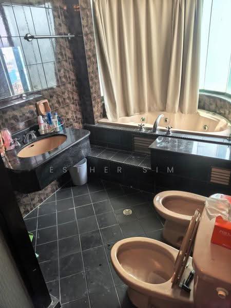 Condominium for Sale at Silverton Condominium - Esther Sim - Bathroom - PropertyGuru.com.my