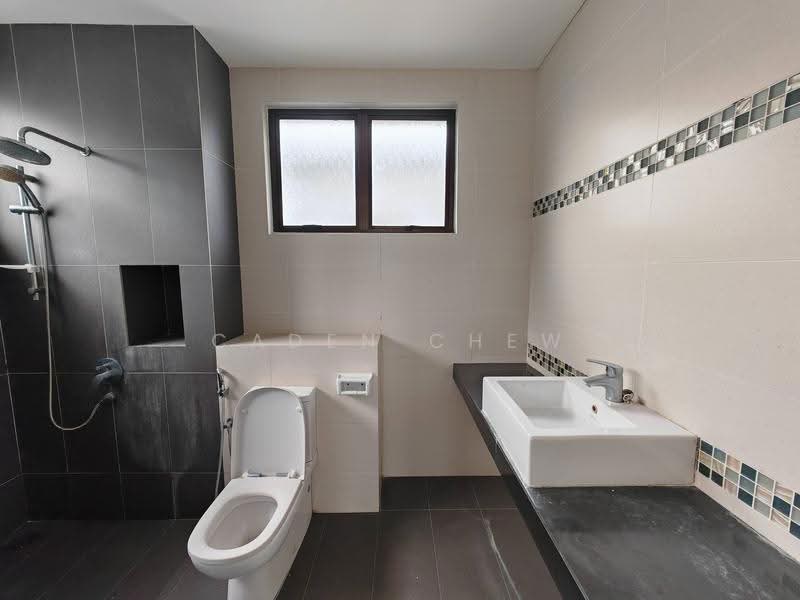Rumah Kluster untuk Dijual di Setia Alam (Selangor) - Caden Chew - Bathroom - PropertyGuru.com.my