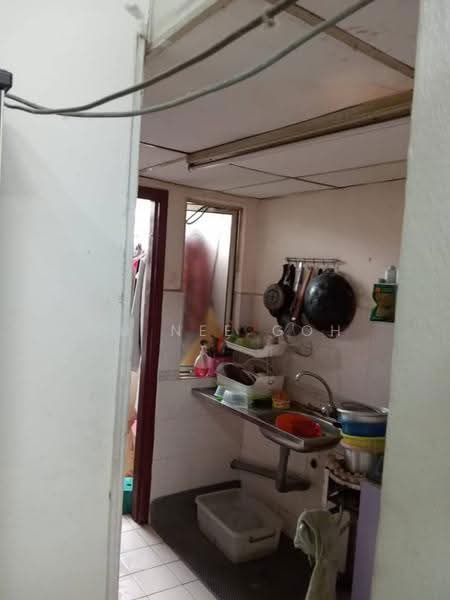Flat for Sale at Batu Caves Centerpoint - Su Nee Goh - Kitchen - PropertyGuru.com.my