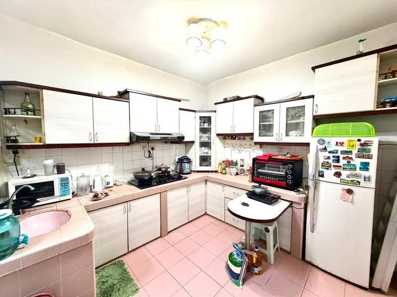 Rumah Teres 2-Tingkat untuk Dijual di Bandar Tun Hussein Onn (Cheras) - Azli Ibrahim - Kitchen - PropertyGuru.com.my