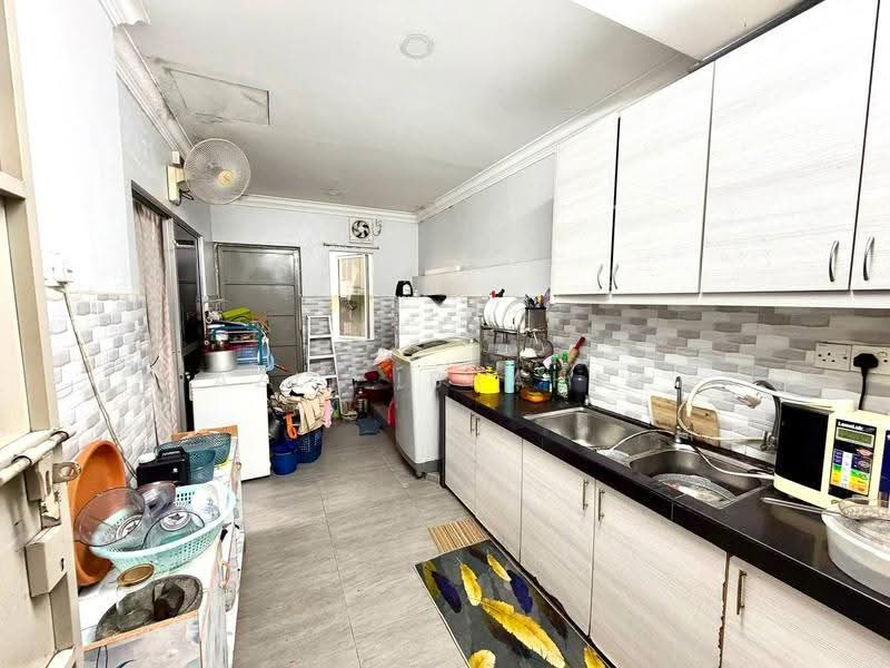Rumah Teres 2-Tingkat untuk Dijual di Bandar Tun Hussein Onn (Cheras) - Azli Ibrahim - Kitchen - PropertyGuru.com.my