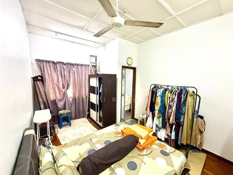 Rumah Teres 2-Tingkat untuk Dijual di Bandar Tun Hussein Onn (Cheras) - Azli Ibrahim - Bedroom - PropertyGuru.com.my