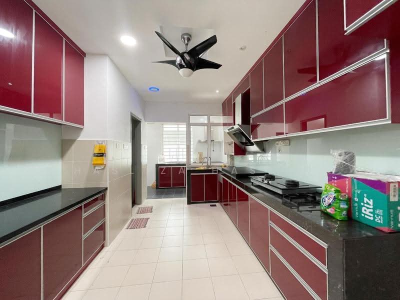 Rumah Teres 2-Tingkat untuk Dijual di TTDI Grove (Kajang) - Hasliza Hassan - Kitchen - PropertyGuru.com.my