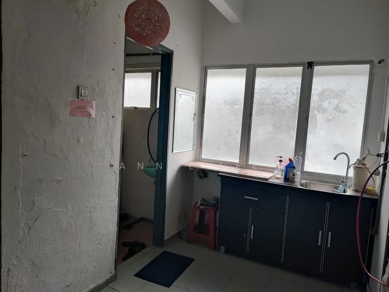 Shop / Office for Rent in Taman Connaught (Cheras) - Annie Lee - Interior - PropertyGuru.com.my