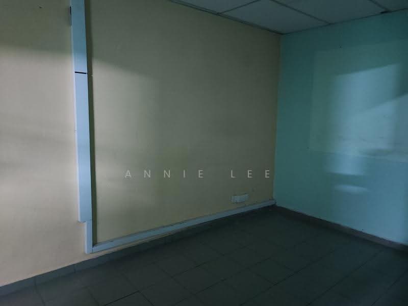 Shop / Office for Rent in Taman Connaught (Cheras) - Annie Lee - Interior - PropertyGuru.com.my