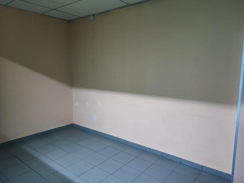 Shop / Office for Rent in Taman Connaught (Cheras) - Annie Lee - Interior - PropertyGuru.com.my
