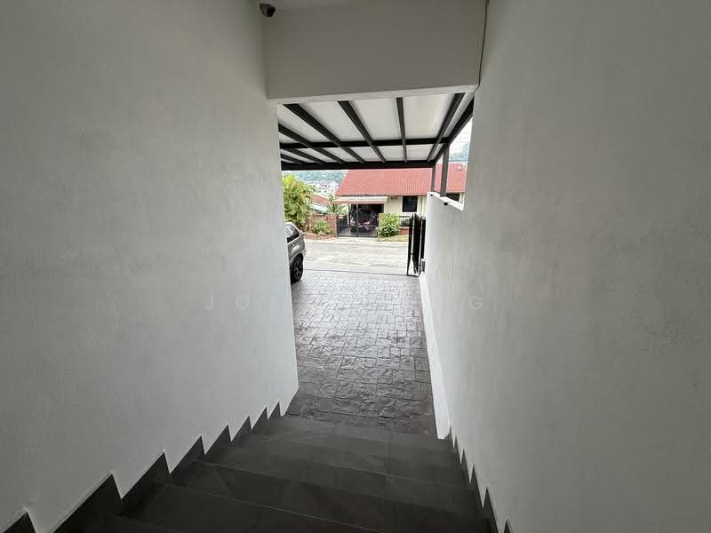 Semi-Detached House for Sale in Taman Overseas Union (Taman Oug) (Jalan Klang Lama (Old Klang Road)) - Joey Wong - Entrance - PropertyGuru.com.my