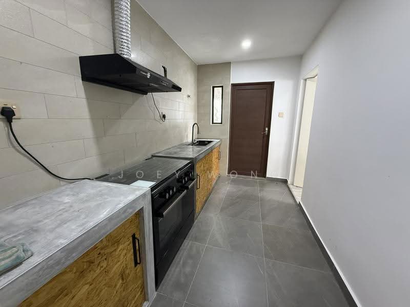 Semi-Detached House for Sale in Taman Overseas Union (Taman Oug) (Jalan Klang Lama (Old Klang Road)) - Joey Wong - Kitchen - PropertyGuru.com.my