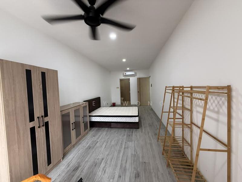 Semi-Detached House for Sale in Taman Overseas Union (Taman Oug) (Jalan Klang Lama (Old Klang Road)) - Joey Wong - Bedroom - PropertyGuru.com.my