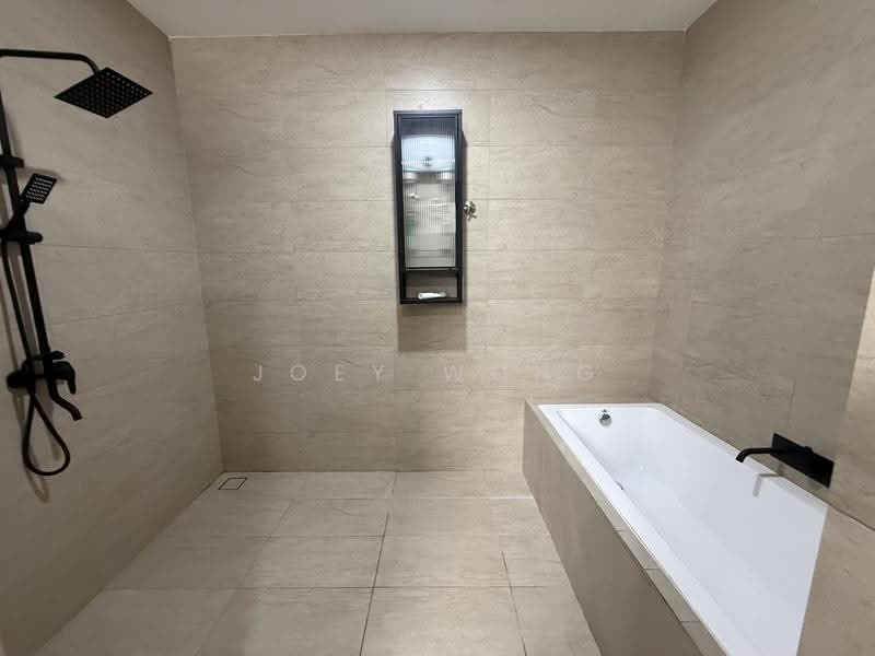 Semi-Detached House for Sale in Taman Overseas Union (Taman Oug) (Jalan Klang Lama (Old Klang Road)) - Joey Wong - Bathroom - PropertyGuru.com.my