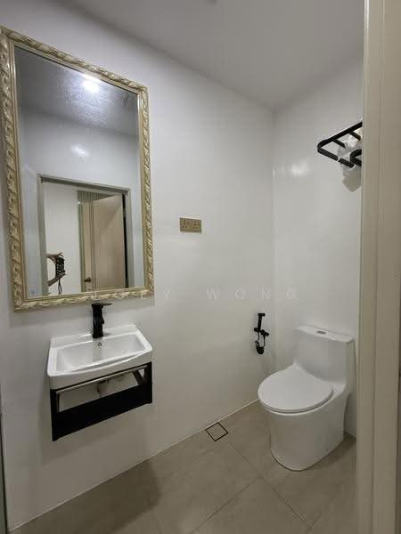 Semi-Detached House for Sale in Taman Overseas Union (Taman Oug) (Jalan Klang Lama (Old Klang Road)) - Joey Wong - Bathroom - PropertyGuru.com.my