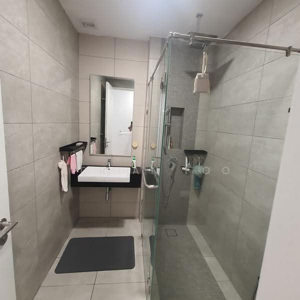 Kediaman Servis untuk Disewa di The Sentral Suites - Adrian Foo - Bathroom - PropertyGuru.com.my
