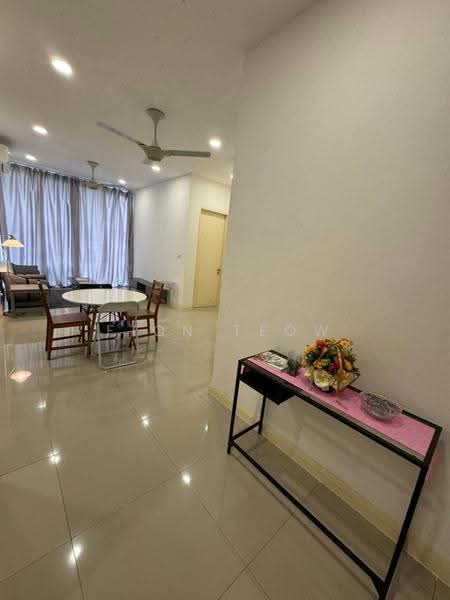 Kediaman Servis untuk Disewa di D'Pristine - Fion Teow - Living Room - PropertyGuru.com.my