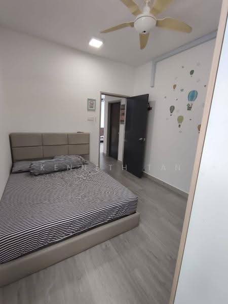 Kediaman Servis untuk Disewa di D'Ambience Residences (Pangsapuri Ikatan Flora) - Kenneth Tan - Bedroom - PropertyGuru.com.my