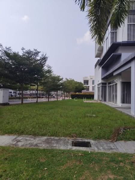 Bungalow House untuk Disewa di Nilai Biggest Corner Lot Bungalow (Nilai) - Nicky Chua - Exterior - PropertyGuru.com.my