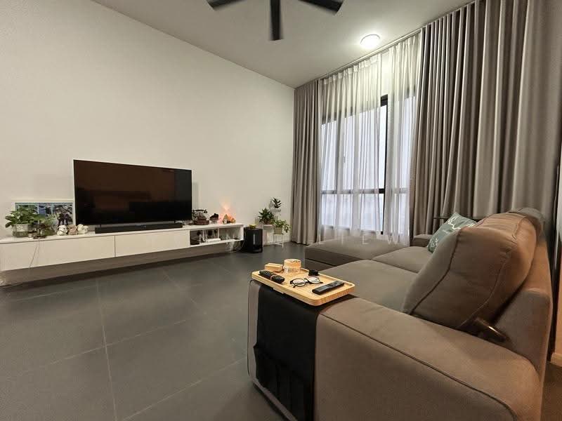 Kediaman Servis untuk Dijual di Ativo Suites @ Damansara Avenue - Wennie Liew - Living Room - PropertyGuru.com.my