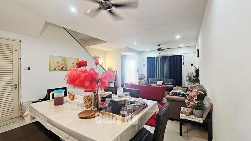 Rumah Teres untuk Dijual di Alam Damai (Cheras) - Gaby Ng - Dining Room - PropertyGuru.com.my