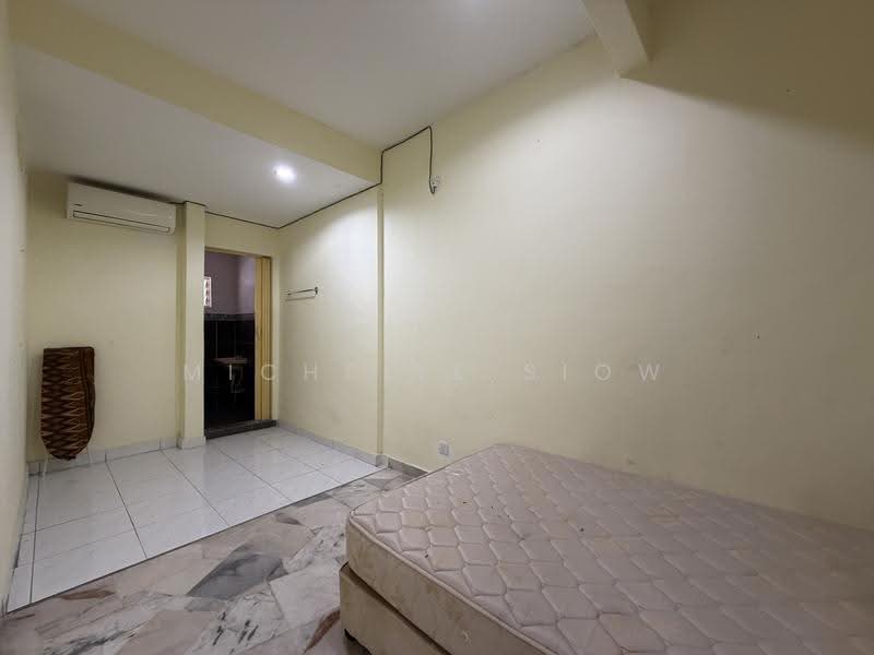 1.5-storey Terraced House for Sale in Bandar Tun Hussein Onn (Cheras) - Michelle Siow - PropertyGuru.com.my