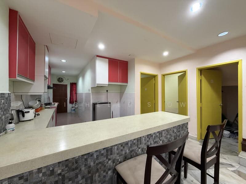 1.5-storey Terraced House for Sale in Bandar Tun Hussein Onn (Cheras) - Michelle Siow - Kitchen - PropertyGuru.com.my