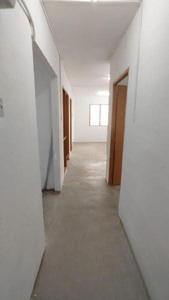 Pangsapuri untuk Disewa di Kenanga Apartment - Eason Hong - Corridor - PropertyGuru.com.my