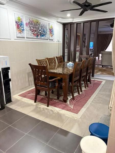 Rumah Teres 2-Tingkat untuk Dijual di Seksyen 8 (Bangi) - Azli Ibrahim - Dining Room - PropertyGuru.com.my