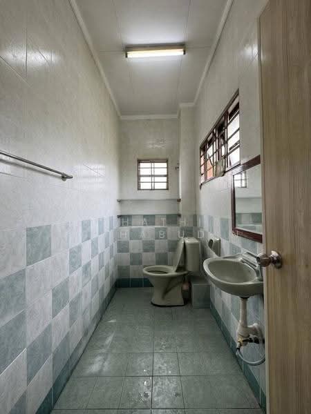 Rumah Teres 2-Tingkat untuk Dijual di Bukit Jelutong (Shah Alam) - Nahathir Shahabudin - Bathroom - PropertyGuru.com.my