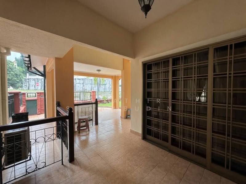 Rumah Teres 2-Tingkat untuk Dijual di Bukit Jelutong (Shah Alam) - Nahathir Shahabudin - Exterior - PropertyGuru.com.my