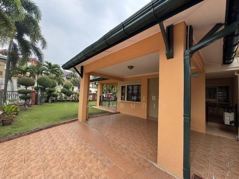Rumah Teres 2-Tingkat untuk Dijual di Bukit Jelutong (Shah Alam) - Nahathir Shahabudin - Exterior - PropertyGuru.com.my