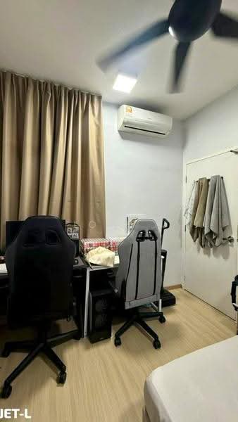 Service Residence for Sale at Gravit8, Klang - Loke . - Study - PropertyGuru.com.my